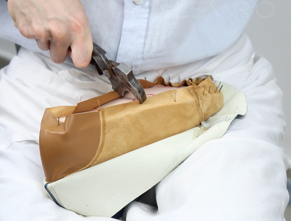 High Top Sneakers - Shoemaking Video Course