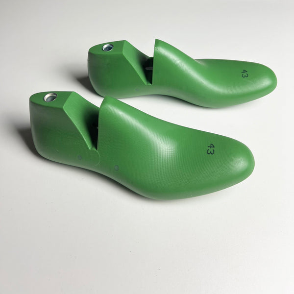SHOE LAST MEN