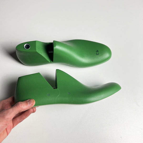 SHOE LAST MEN