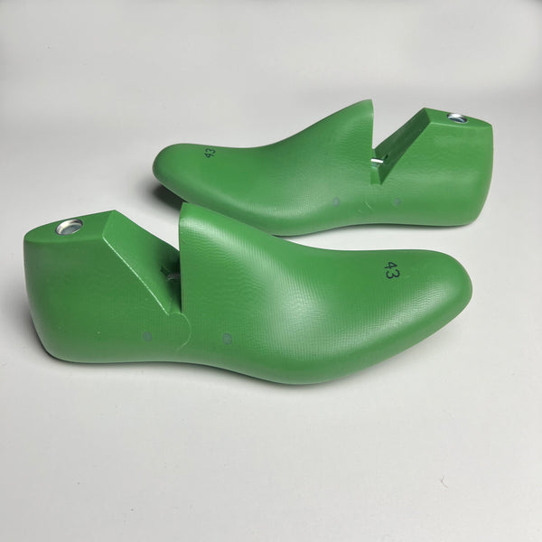SHOE LAST MEN