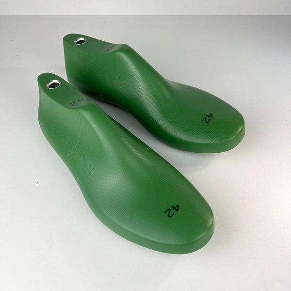 SHOE LAST MEN