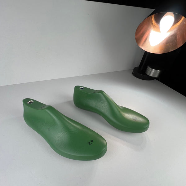 SHOE LAST MEN