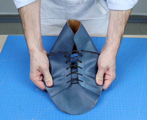 High Top Sneakers - Shoemaking Video Course