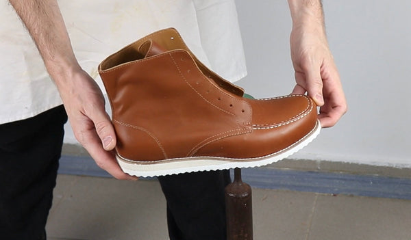 moc boots, brown leather, finished in Valevro shoemaking course